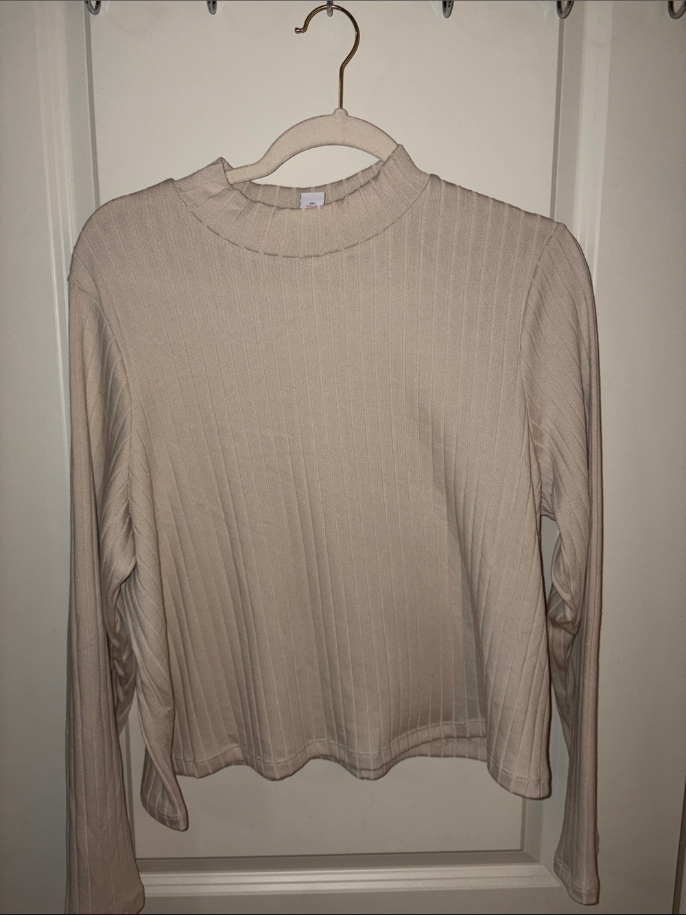 Old Navy Beige Ribbed Long-Sleeve Crew Top